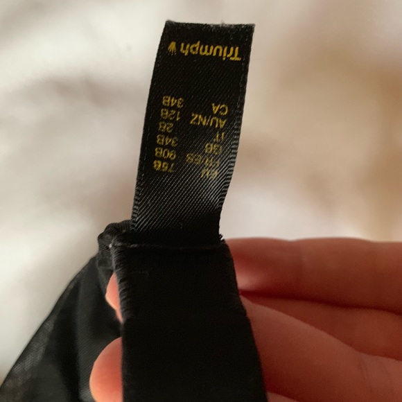 Triumph bra - Picture 3 of 5